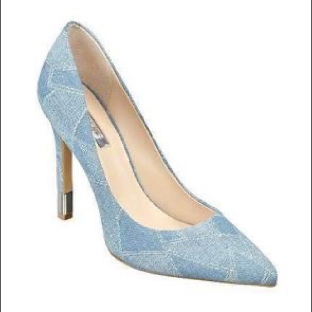 Size 5.5 Guess brand Denim Pumps